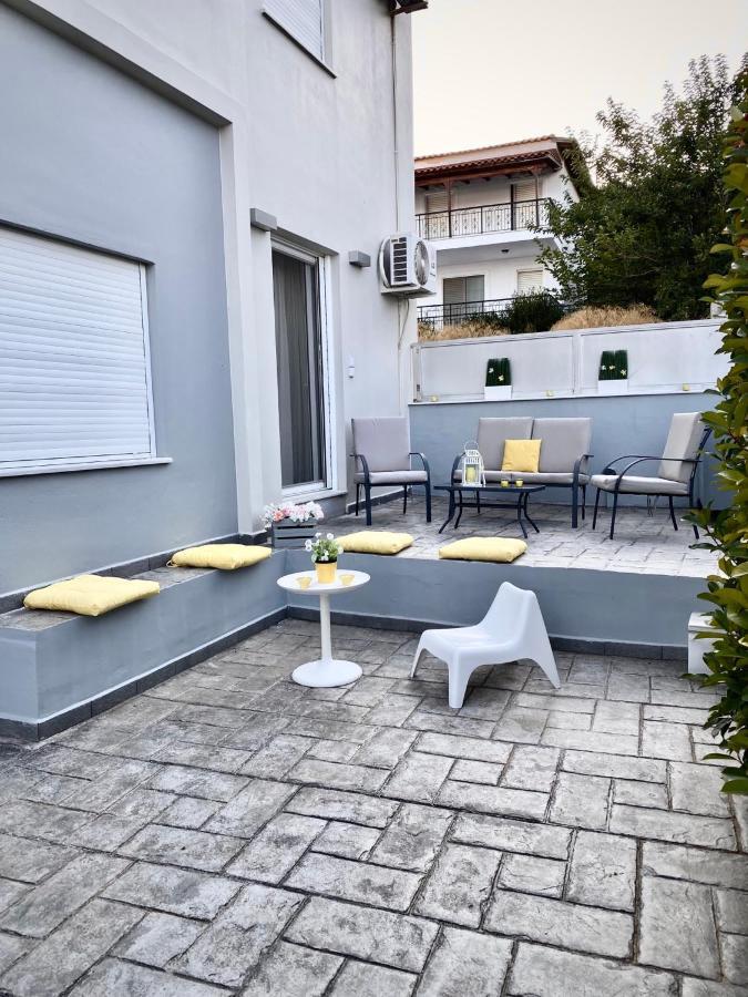 Airport Tk Luxury Home Loútsa Exterior foto